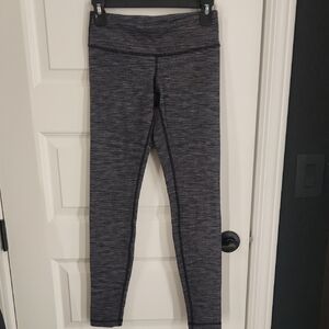 Lululemom Gray Midrise Leggings 7/8 Length Size 4